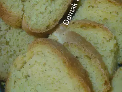 Kek Tadında Ev Ekmeği