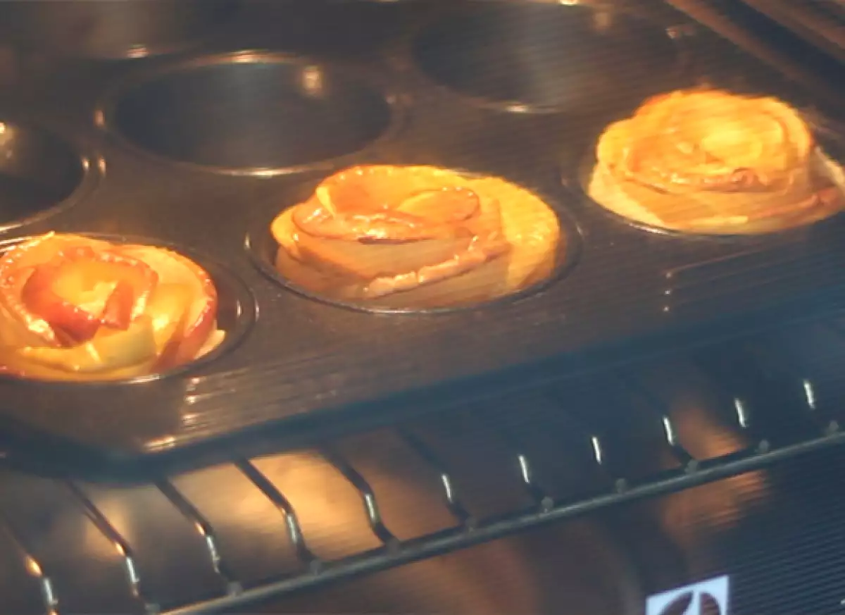 Adım 5: Kalıbın içine ve fırına