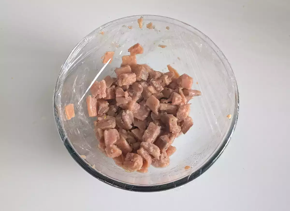 1. Somon balığının marine edilmesi