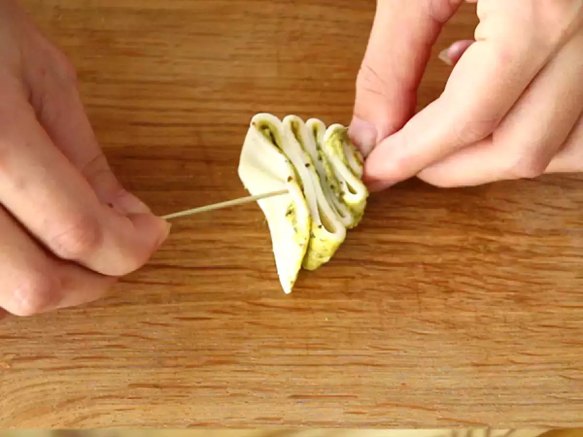 8. Çamlar (Noel için)