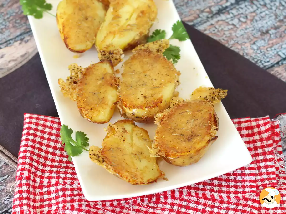 1. Parmesanlı patates graten: modası asla geçmeyen bir klasik