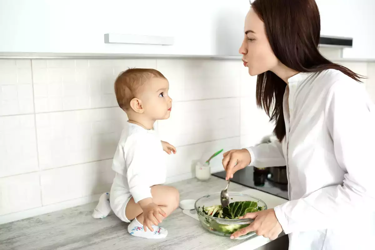Tamamlayıcı beslenme tam olarak 6. ayda başlamalıdır .