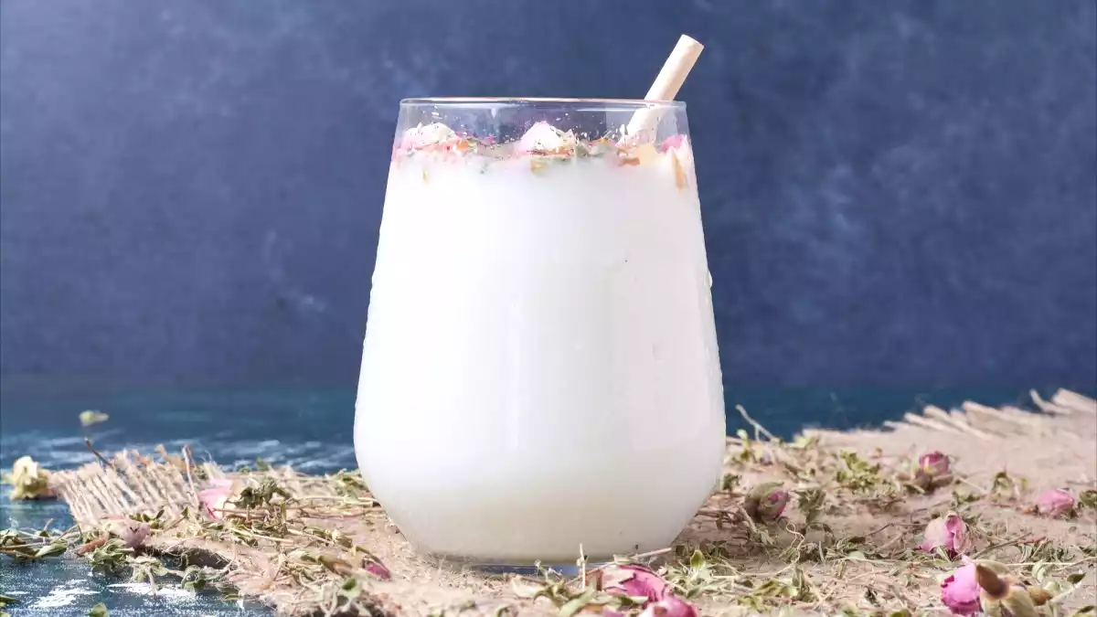Neden herkes Kefir hakkında konuşuyor? Anın içeceğini keşfedin!