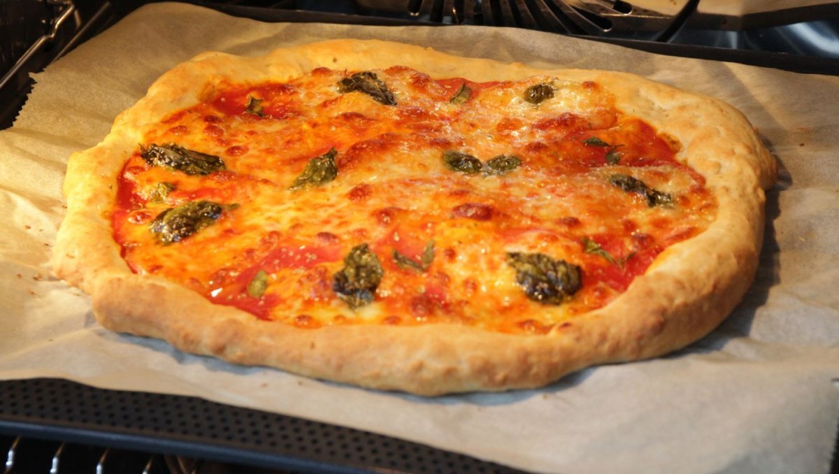 Soğuk pizza mı? Evde yeniden ısıtmanın püf noktaları!