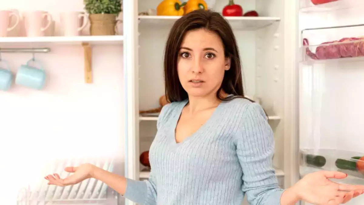Sıcak yiyecekleri buzdolabında mı saklıyorsunuz? Dikkat: Sağlığınız (ve buzdolabınız) için risk gerçek!