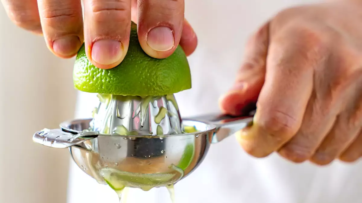 Sulu yeşil limonları toplamak için 5 kesin ipucu