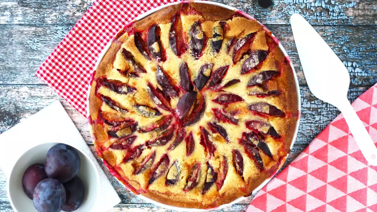 Tekrar tekrar yapmak isteyeceğiniz çörek erikli tart