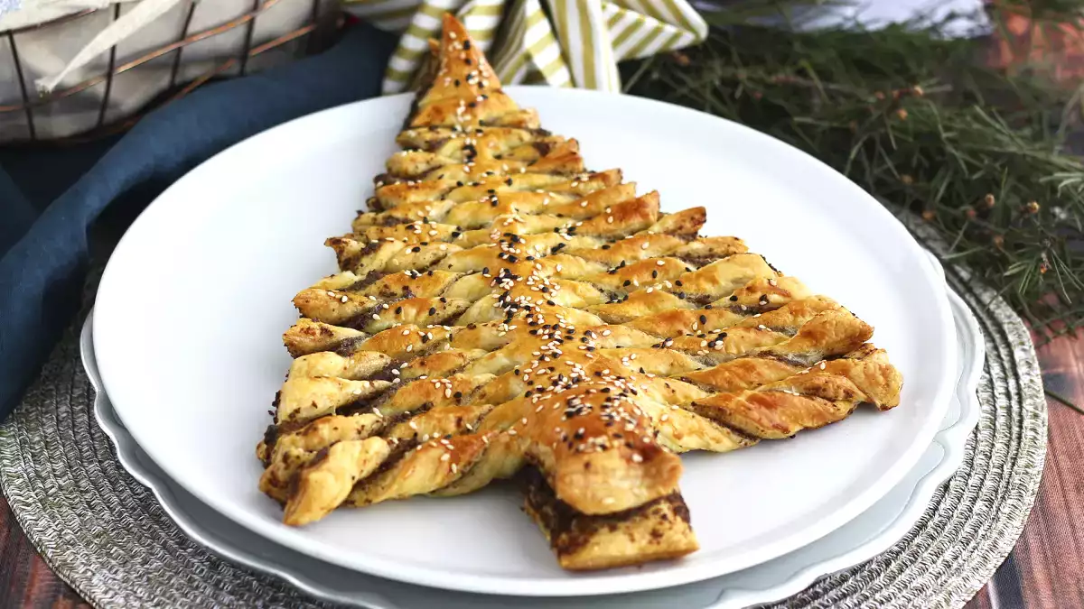 Noel için milföy hamurlu tarifler: asla yanlış gitmeyen mezeler, yemekler ve tatlılar