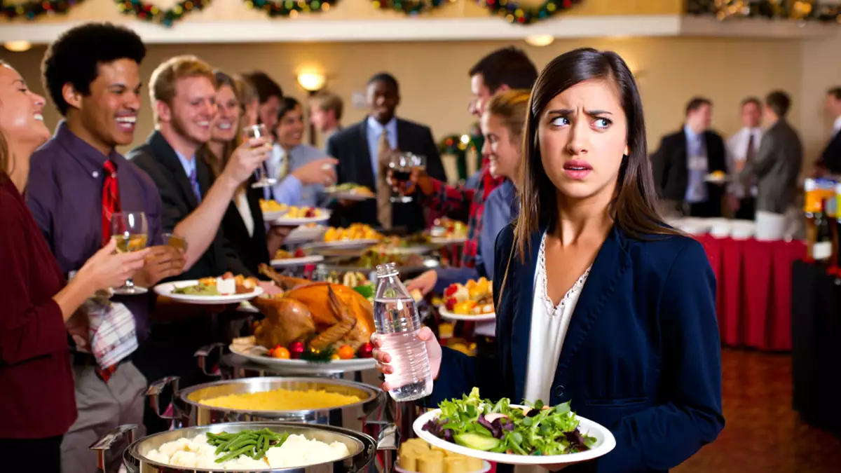 Noel, panettone, şirket partileri... diyet yapan bir baş belasına dönüşmeden dengenizi koruyabilir misiniz?