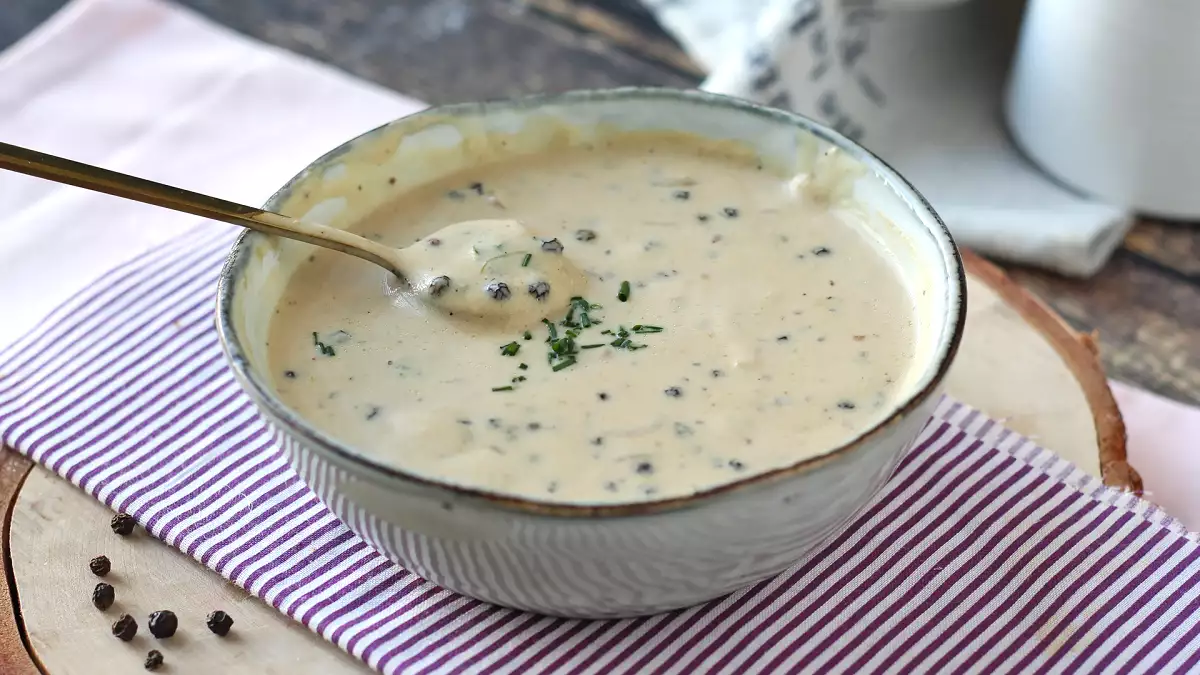 Bu sos kırmızı Noel etinizle mükemmel uyum sağlayacaktır.