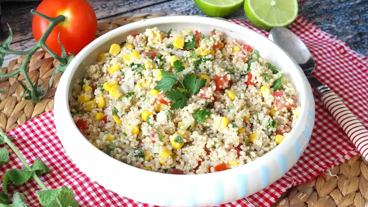 18 hafif tarifle partiler arasında lezzetten ödün vermeden midenizi koruyun