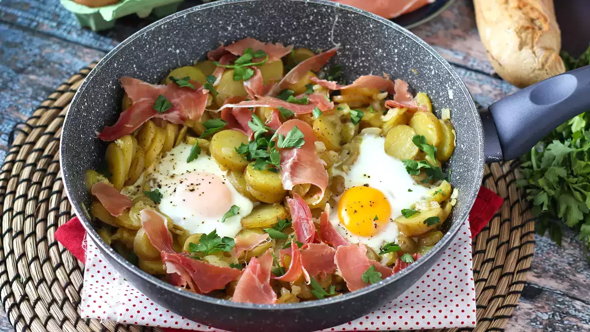 Fırına elveda: Çok daha az çabayla iyi yemek pişirebileceğinizi kanıtlayan 14 inanılmaz kızartma tavası tarifi