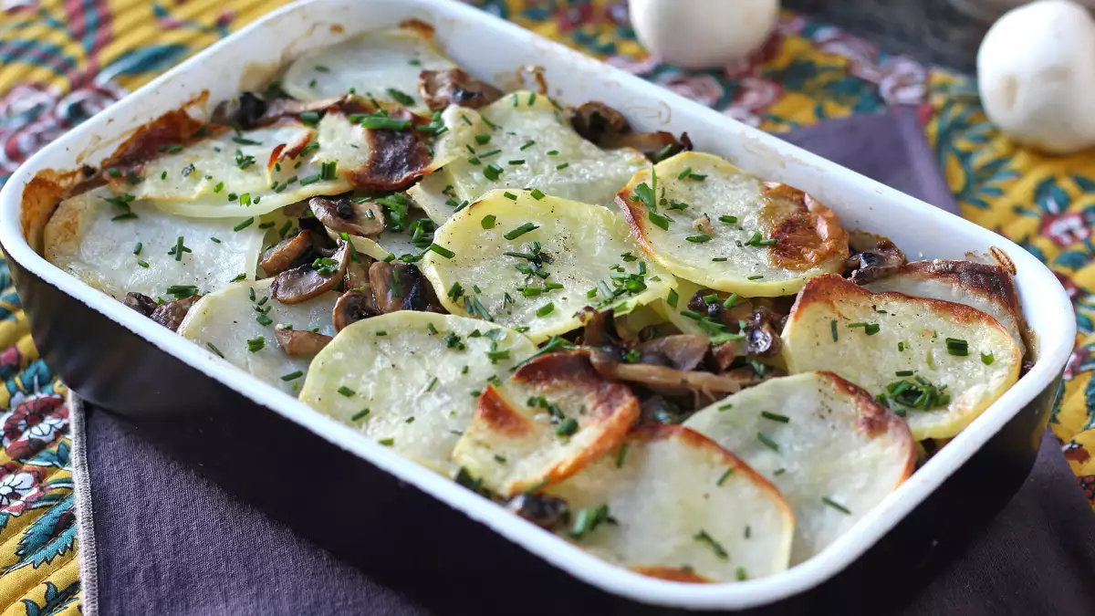 8 patates gratini ile fırında, fritözde ve tatlı patateslerle haftanın her öğününü çözebilirsiniz