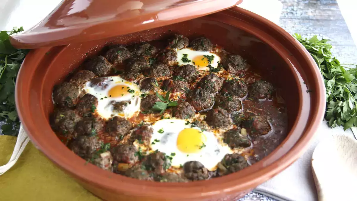 Tajine, tagine, tajine: Fas'ın en aromatik yahnisine aşık olmak için 5 tarif