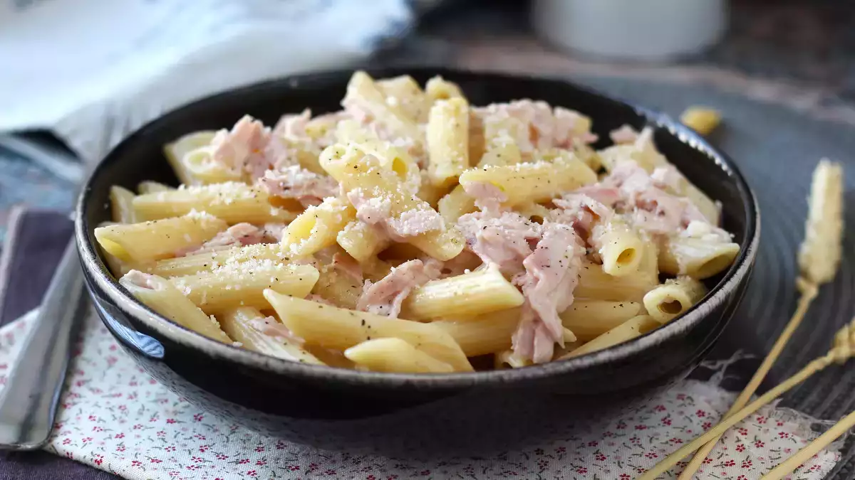 Öğrenciler için hayat kurtaran 8 tarif: Kiler ve buzdolabı neredeyse boşken ne pişirmeli?