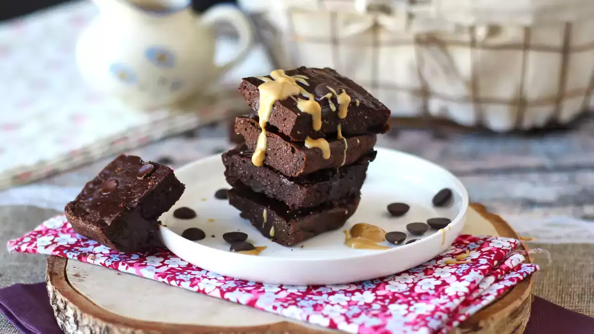 Proteini atlamadan kendinizi şımartmak için peynir altı suyu kullanılan 6 tarif