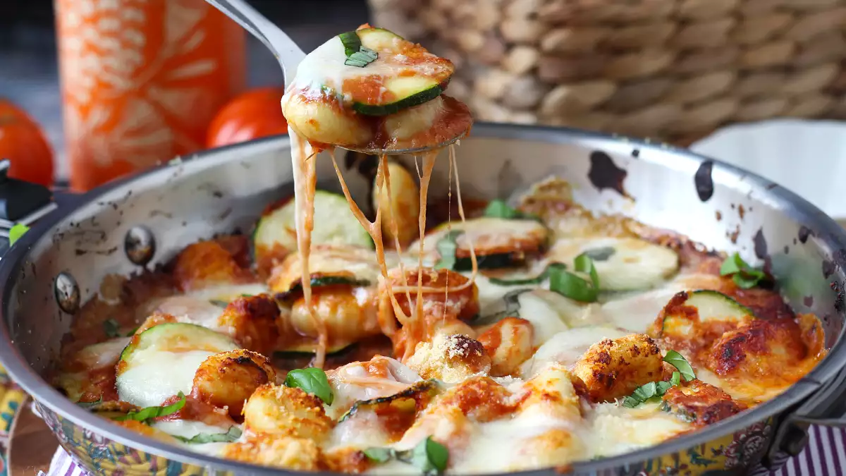 Dolapta bir paket gnocchi mi var? Akşam yemeğini kurtaracak 6 tarif