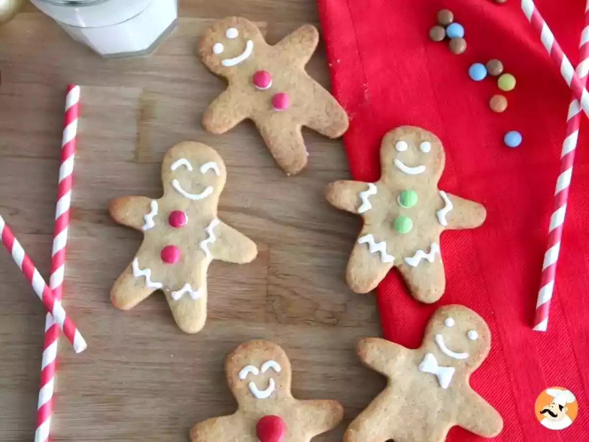 Kendi kişiselleştirilmiş Noel bisküvilerinizi yaratmak için 5 tarif!
