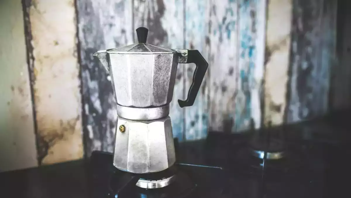 Moka tenceresine dikkat! Kimsenin size söylemediği riskleri ve mutfakta bir patlamayı nasıl önleyebileceğinizi keşfedin