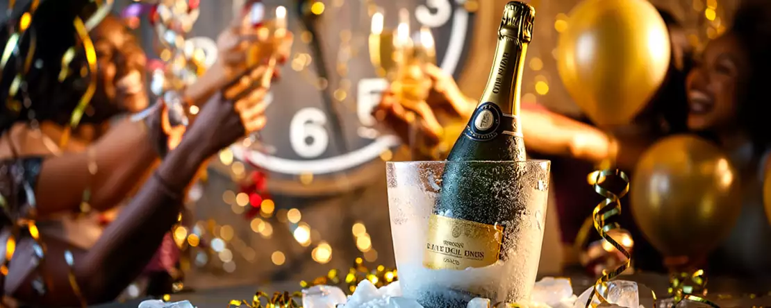 Köpüklü şarabı 15 dakikada soğutmak, bu son dakika numarasını deneyip yılbaşı gecesini kurtarana kadar imkansız görünüyor