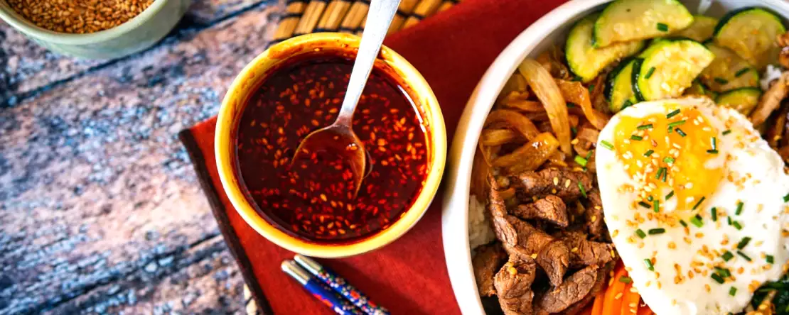 Gochujang nasıl kullanılır: Kore'nin kırmızı hamuru ve ilk kez kullanmak için 7 tarif