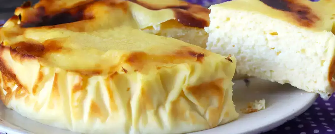 Hava fritözünde sağlıklı cheesecake. Zorluk çekmeden tadını çıkarmak için tatlı özlem.