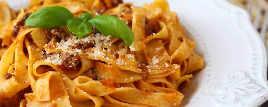 İşte bu ev yapımı bolonez sosun makarnayı bin kat daha iyi yapmasının nedeni