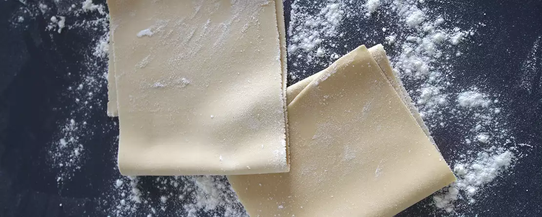 Bu mükemmel ev yapımı lazanya makarnası: önce pişirmek zorunda değilsiniz ve daha da lezzetli