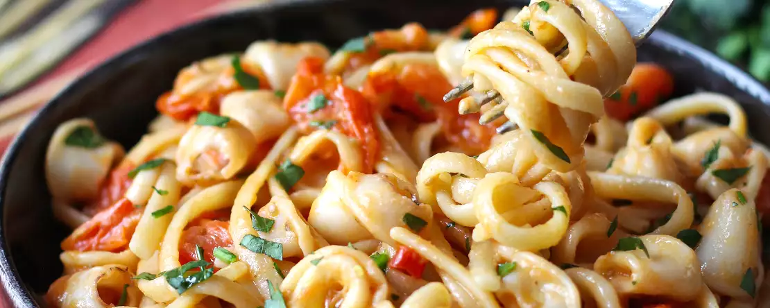 4 dakikada hazır dondurulmuş balıkla ilk yemek: öğle ve akşam yemeklerinden tasarruf etmenizi sağlayan kolay, lezzetli ve akıllı tarifler