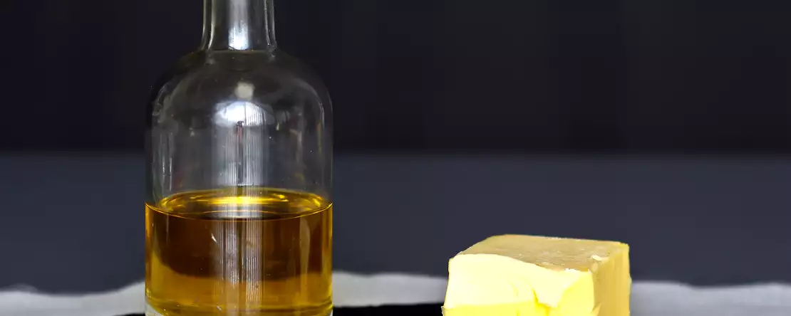 Tereyağı veya Sıvı Yağ: Yemek pişirirken hangisini seçmeli?
