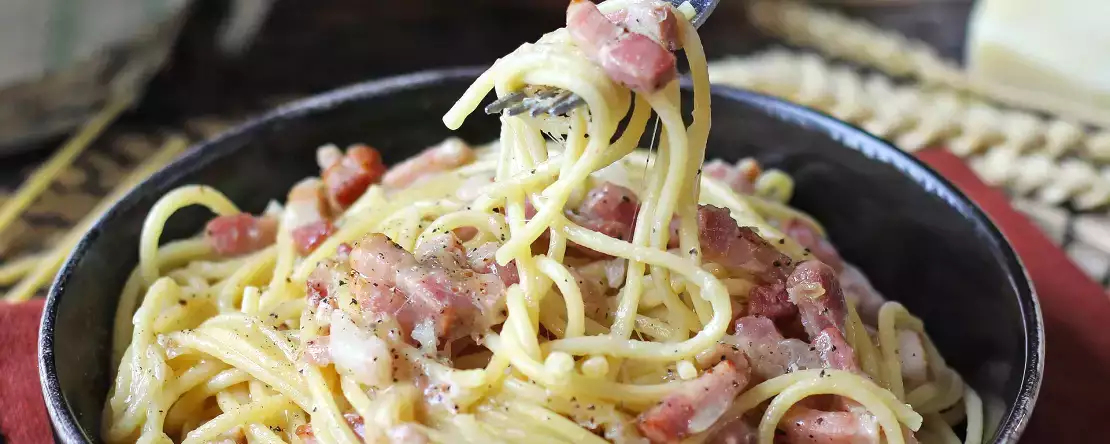 Pastırma küpleri: buzdolabınızda her zaman bulundurmanız gereken malzeme ve her akşam yemeğini kurtaracak 12 dahiyane tarif (hızlı ve karşı konulmaz)