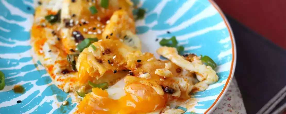 2 yumurtanız ve az zamanınız mı var? Bu tarif akşam yemeğinizi (ve belki kahvaltınızı da!) kurtaracak.