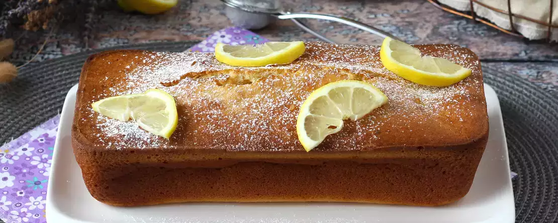 Tek kelimeyle karşı konulmaz! Doğrudan blenderdan çıkan kremalı, kabarık limonlu kek