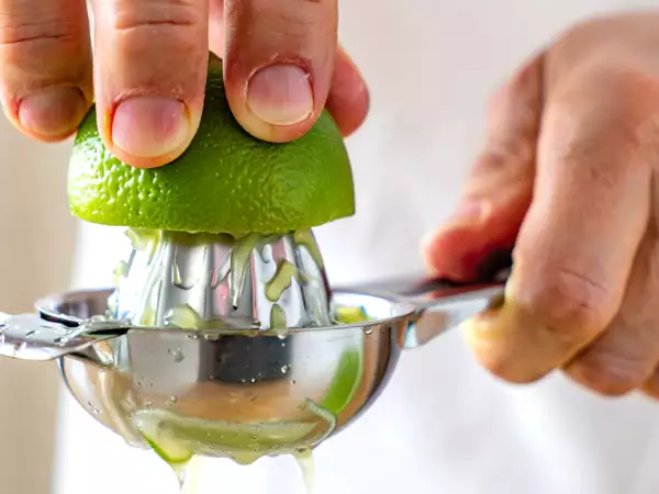 Sulu yeşil limonları toplamak için 5 kesin ipucu