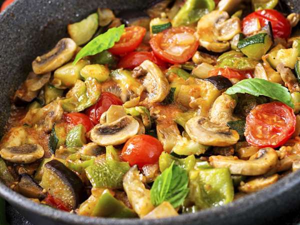 Mantar pişirmek kulağa kolay geliyor... ama neredeyse hepimiz bu 4 hatadan birini yapıyoruz