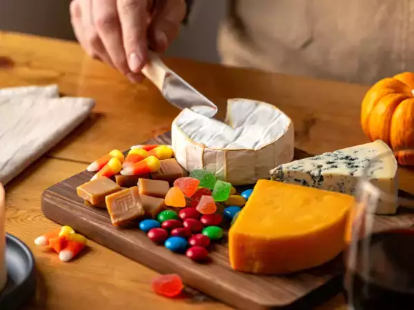 Cadılar Bayramı artık sadece çocuklar için değil: yetişkinler onu en tatlı ve en gurme bayramlarına böyle dönüştürdüler.