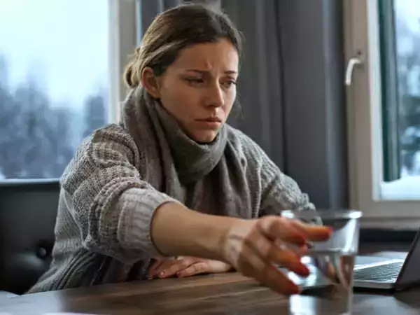 Sessiz dehidrasyon: Soğukta su içmek neden bu kadar zor ve bunu zahmetsizce nasıl tersine çevirebiliriz?