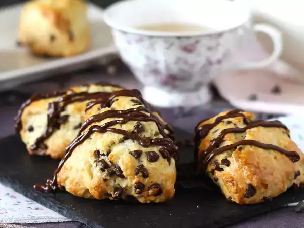 Saat beş çayına eşlik edecek 4 İngiliz tatlısı ve doğrudan İngiltere'ye yolculuk