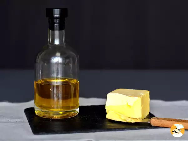 Tereyağı veya Sıvı Yağ: Yemek pişirirken hangisini seçmeli?