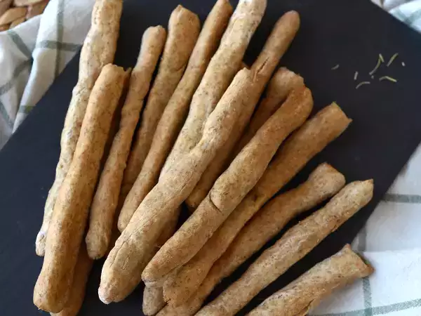 Paylaşmak için 9 lezzetli ve çıtır fikir: her akşamı küçük bir etkinliğe dönüştüren kolay atıştırmalıklar