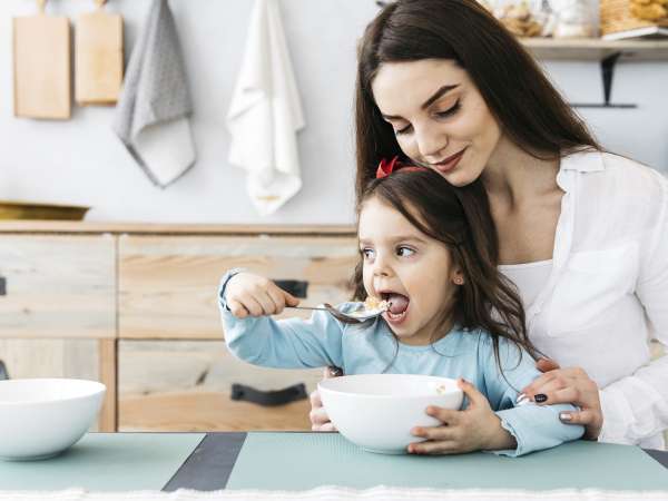 Gerçek mi efsane mi? Yemekle ilgili tamamen doğru olmayan 6 anne sözü