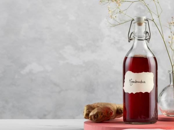 Kombucha: Günümüzün fermente içeceği hakkında bilmeniz gereken her şey