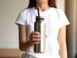 Makaleler: Her gün daha fazla su içmek: Pipetli su şişesi hayatınızı neden (ve nasıl) değiştirebilir?