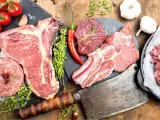 Makaleler: Et pişirilmeden önce neden her zaman buzdolabından çıkarılmalıdır (ve ne kadar süreyle)