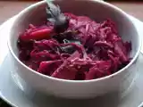 Tarif Ilık kırmızı lahana salatası.....