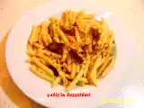 Tarif Domates soslu etli̇ penne makarna