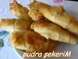 Tarif Sosisli üç yufka böreği
