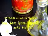 Tarif Közlenmi̇ş kirmizi bi̇ber turşusu