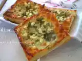 Tarif Mi̇lföyden prati̇k kiymali ve peyni̇rli̇ pi̇deler