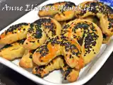 Tarif Çörek otlu tuzlu kurabi̇ye